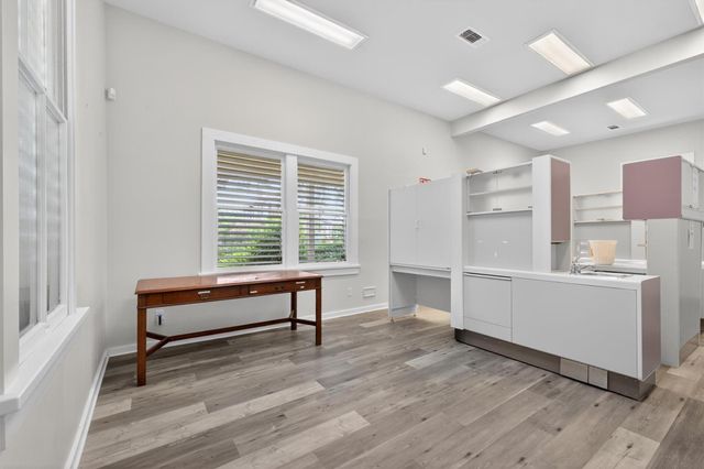 3310 Avenue O, Galveston, TX 77550