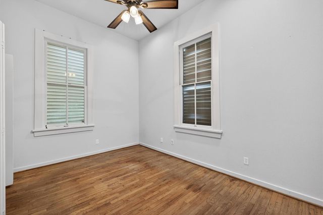 3310 Avenue O, Galveston, TX 77550