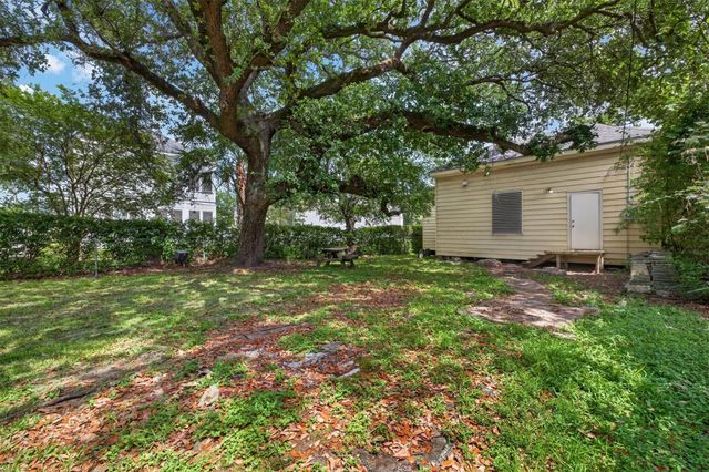 3310 Avenue O, Galveston, TX 77550
