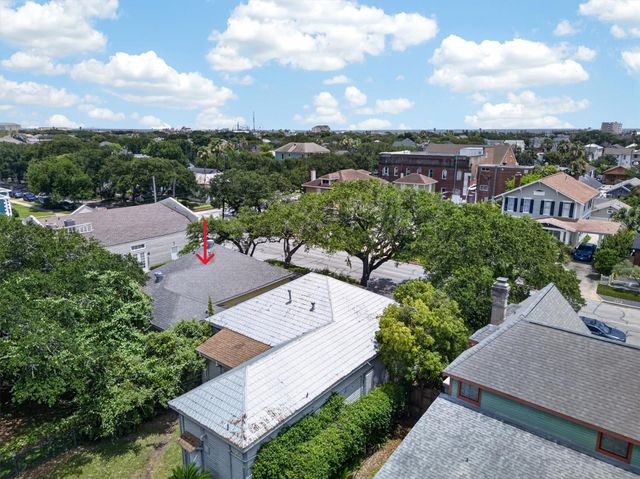 3310 Avenue O, Galveston, TX 77550