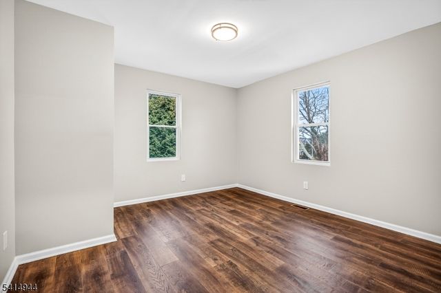 9 Saint James Ave, Pohatcong Twp., NJ 08865