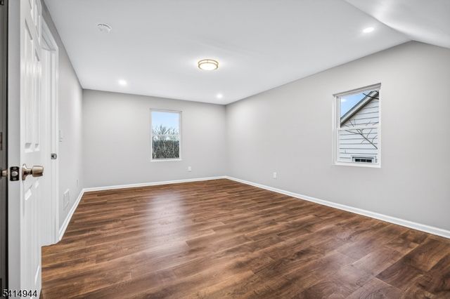 9 Saint James Ave, Pohatcong Twp., NJ 08865