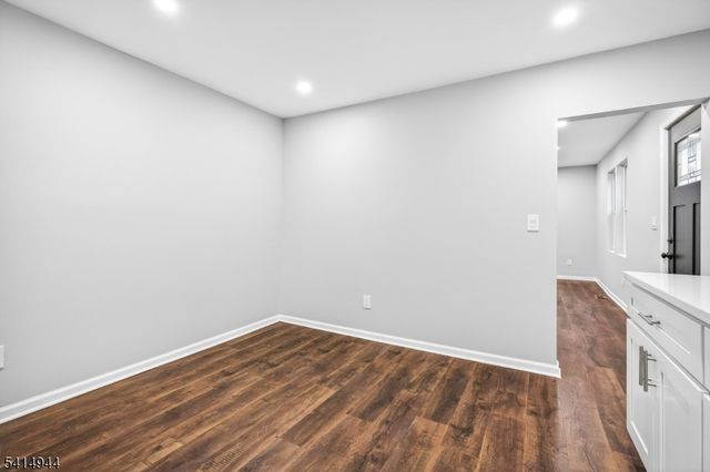 9 Saint James Ave, Pohatcong Twp., NJ 08865