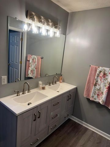 4325 Bowman Meadow Drive, Canal Winchester, OH 43110