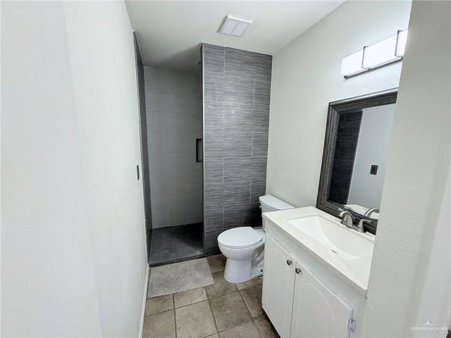 703 N 7th Street, Alamo, TX 78516