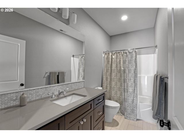 4529 Ne 34TH Ave, Portland, OR 97211