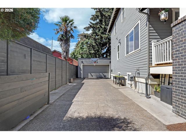 4529 Ne 34TH Ave, Portland, OR 97211