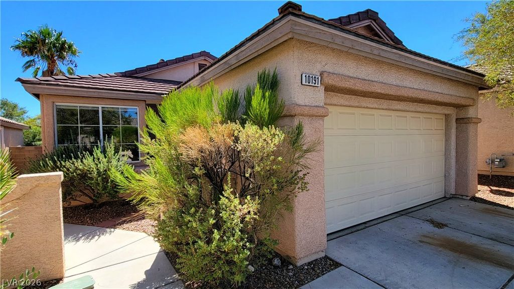 10191 Bentley Oaks Avenue, Las Vegas, NV 89135 — exterior