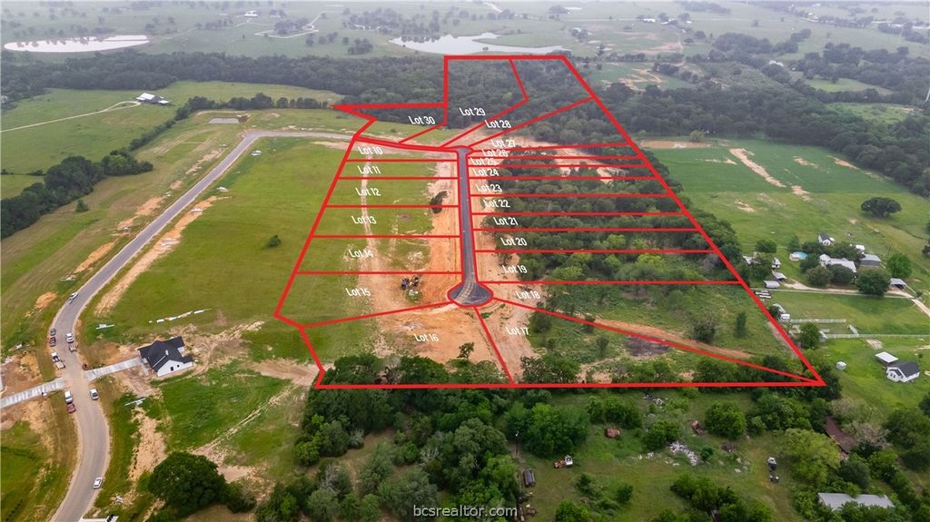 136 Pueblo Drive, Caldwell, TX 77836 — photo 2