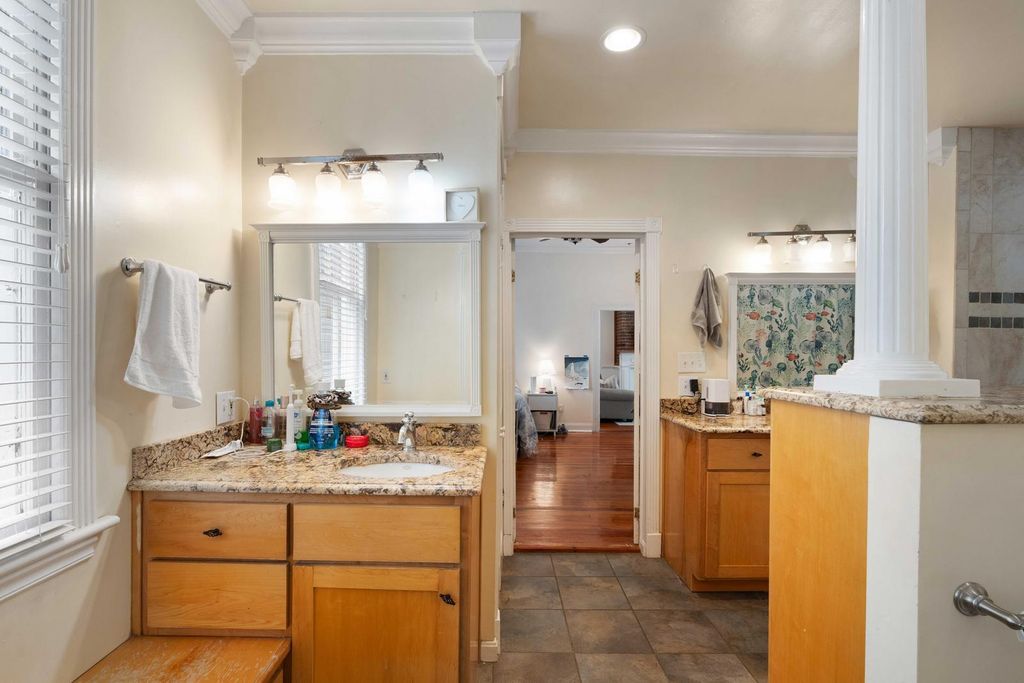 Image 22 of property listing at 77 Pitt Street, Charleston, SC 29403