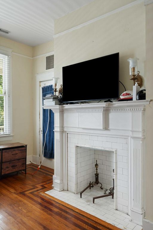 Image 26 of property listing at 77 Pitt Street, Charleston, SC 29403