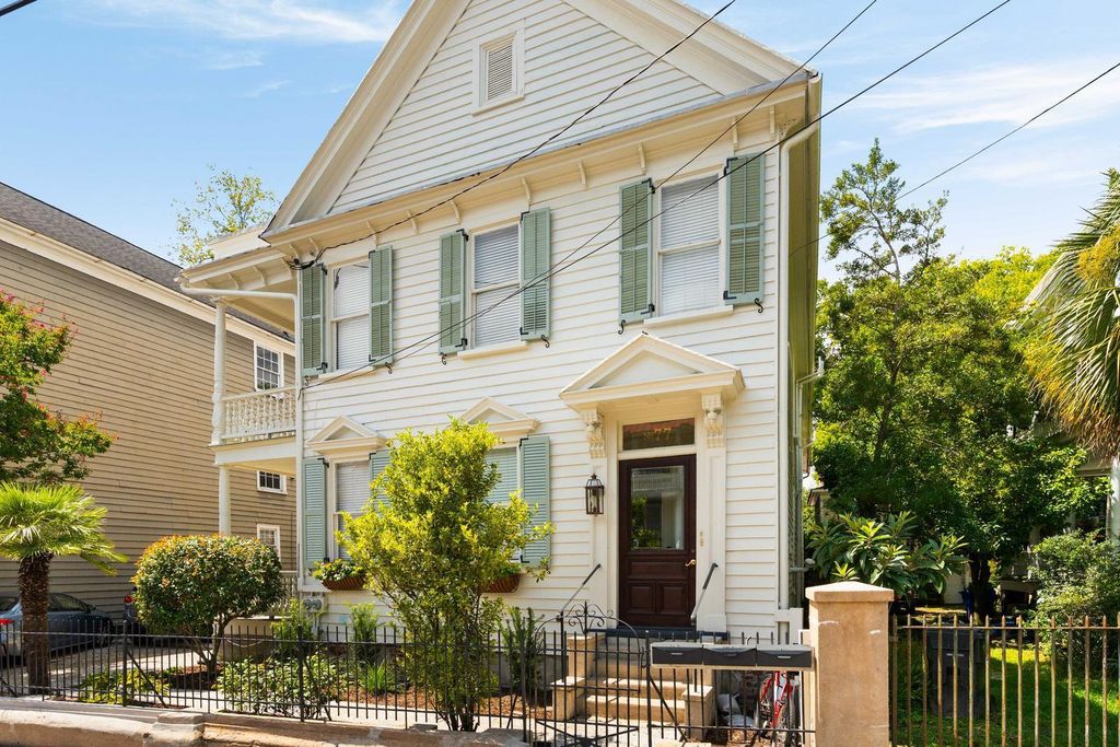 Image 5 of property listing at 77 Pitt Street, Charleston, SC 29403