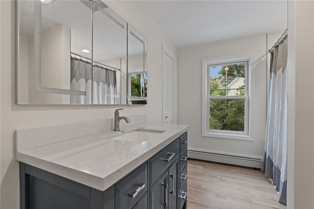 65 7th Street, East Providence, RI 02914