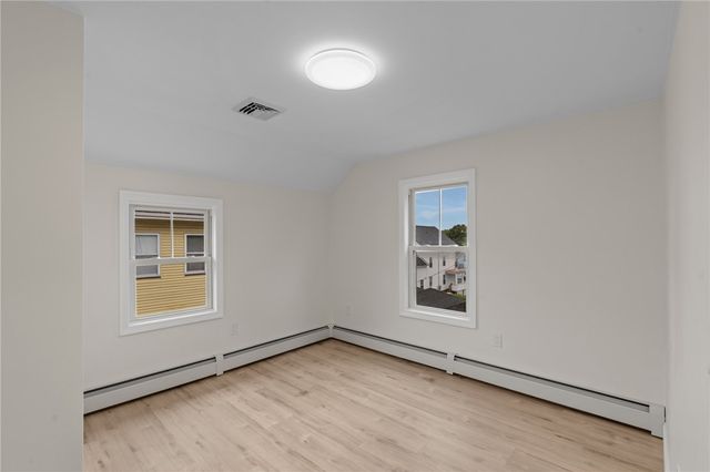 65 7th Street, East Providence, RI 02914