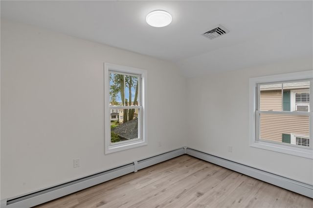 65 7th Street, East Providence, RI 02914