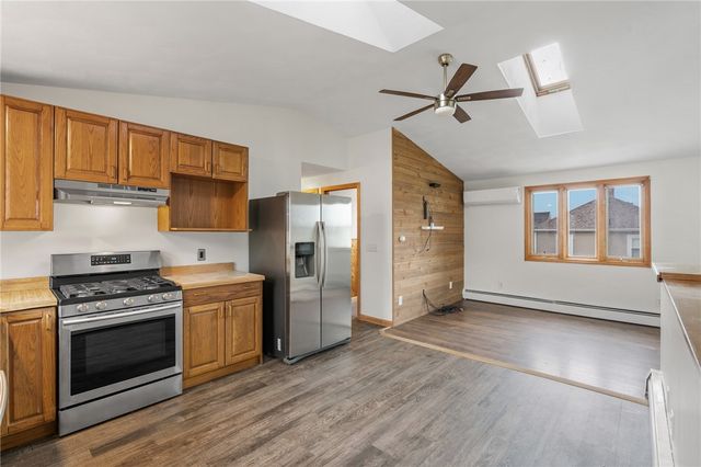 65 7th Street, East Providence, RI 02914