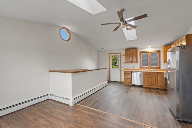 65 7th Street, East Providence, RI 02914