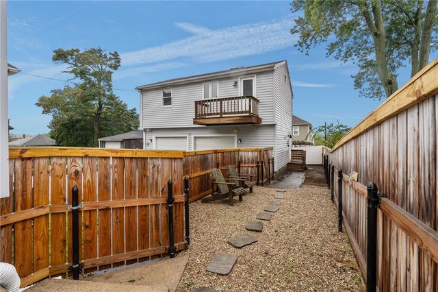 65 7th Street, East Providence, RI 02914