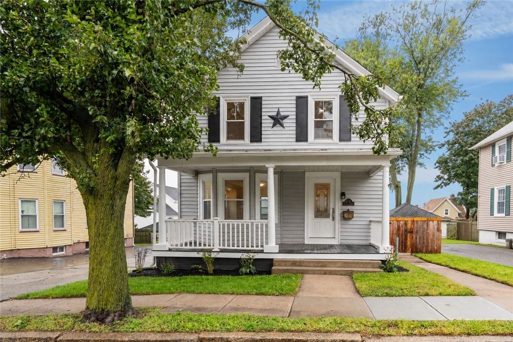 65 7th Street, East Providence, RI 02914