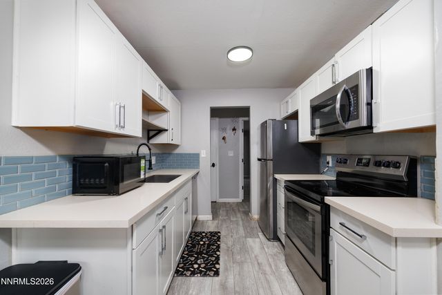 3935 Clear Acre Lane APT 214, Reno, NV 89512
