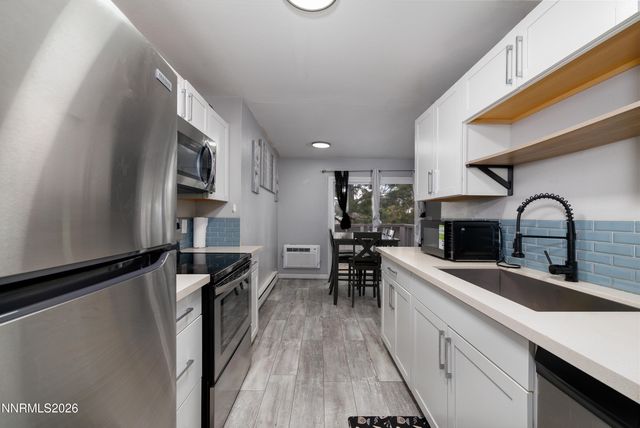 3935 Clear Acre Lane APT 214, Reno, NV 89512