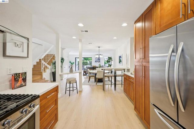 2506 Galleon Pl 116, San Leandro, CA 94577