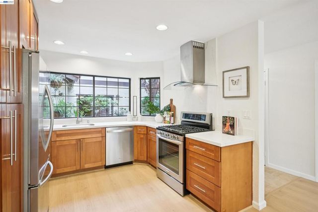 2506 Galleon Pl 116, San Leandro, CA 94577