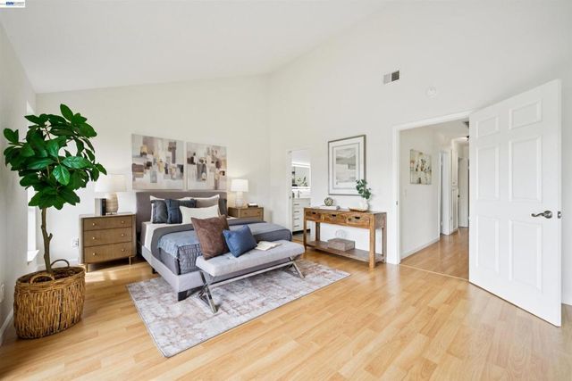 2506 Galleon Pl 116, San Leandro, CA 94577