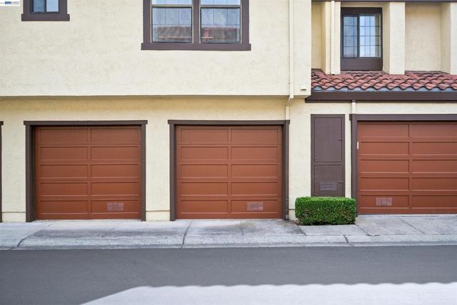 2506 Galleon Pl 116, San Leandro, CA 94577