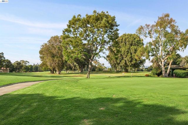 2506 Galleon Pl 116, San Leandro, CA 94577