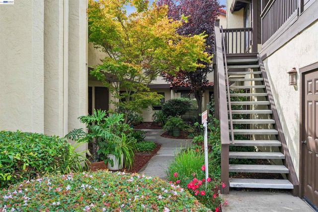 2506 Galleon Pl 116, San Leandro, CA 94577