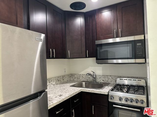 2400 Vanderbilt Lane 2400B, Redondo Beach, CA 90278