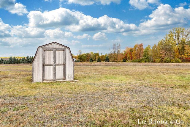 11099 18 Mile Road NE, Cedar Springs, MI 49319