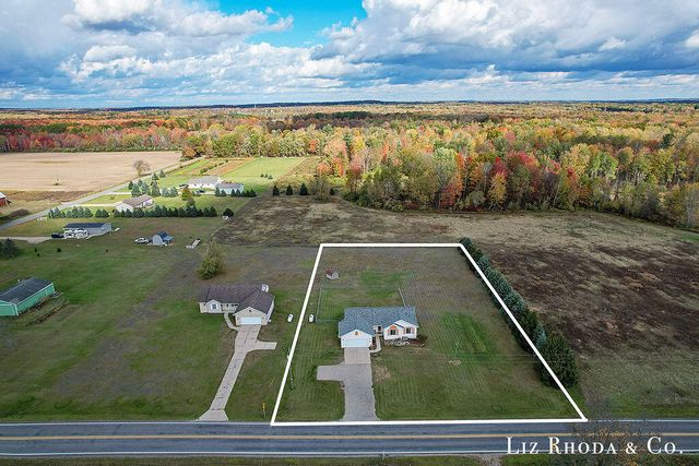 11099 18 Mile Road NE, Cedar Springs, MI 49319