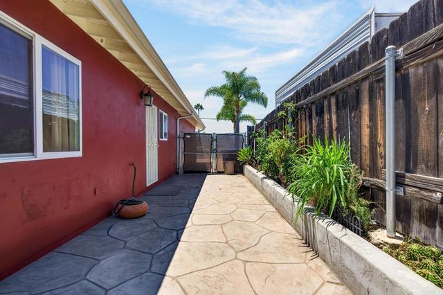 1045 S Magnolia, El Cajon, CA 92020