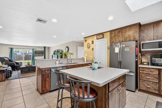 1045 S Magnolia, El Cajon, CA 92020