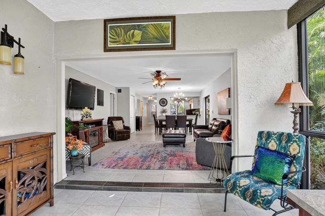 8310 Casa Del Lago 1a, Boca Raton, FL 33433