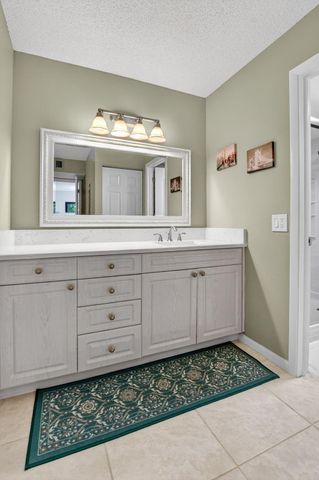 8310 Casa Del Lago 1a, Boca Raton, FL 33433