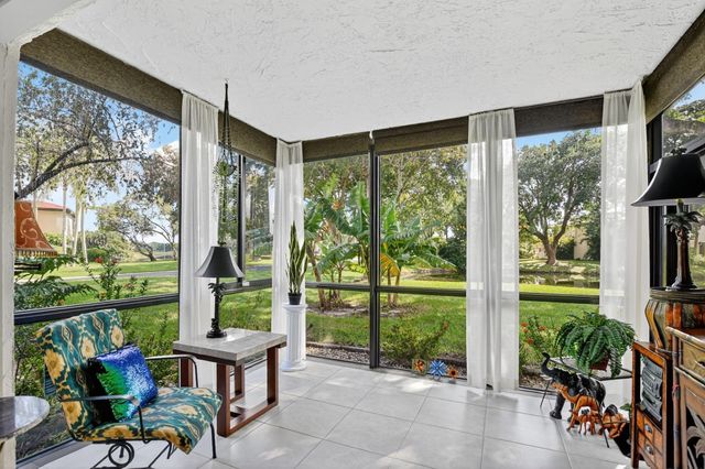 8310 Casa Del Lago 1a, Boca Raton, FL 33433