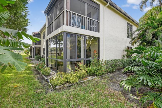 8310 Casa Del Lago 1a, Boca Raton, FL 33433