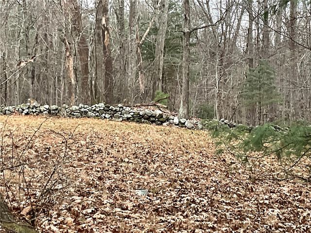 922 Plainfield Pike, Scituate, RI 02857