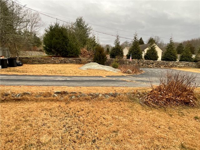 922 Plainfield Pike, Scituate, RI 02857