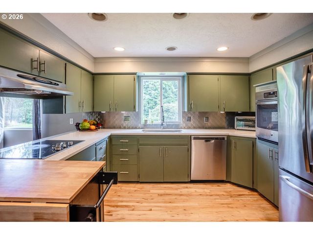 410 STUDEBAKER SPUR 2, Castle Rock, WA 98611