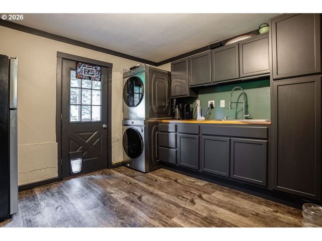 410 STUDEBAKER SPUR 2, Castle Rock, WA 98611