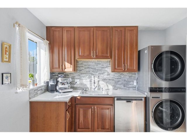 7870 Valley View Dr, Denver, CO 80221