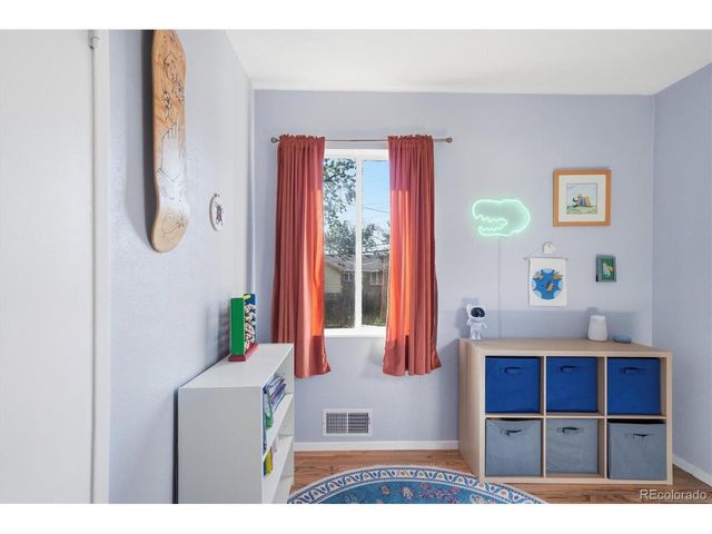 7870 Valley View Dr, Denver, CO 80221