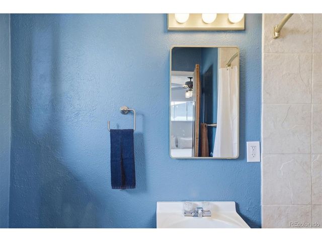 7870 Valley View Dr, Denver, CO 80221
