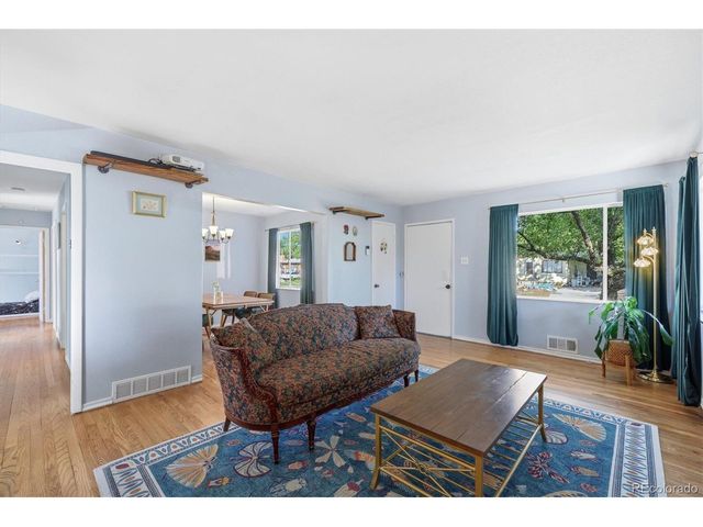 7870 Valley View Dr, Denver, CO 80221