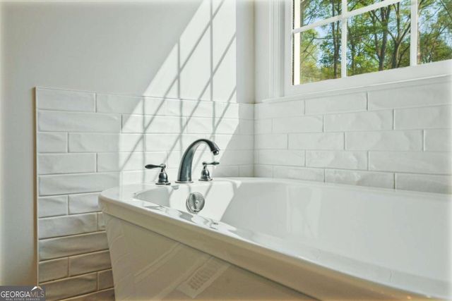 1490 Oconee Crossing Circle, Bogart, GA 30622