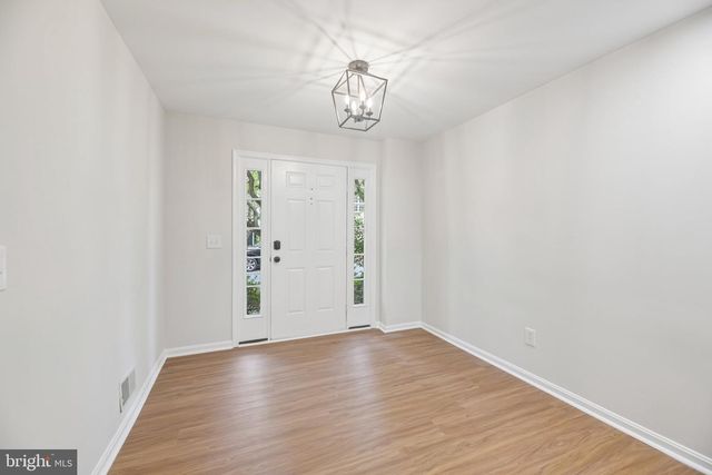 18775 TRIDENT SQ, Leesburg, VA 20176